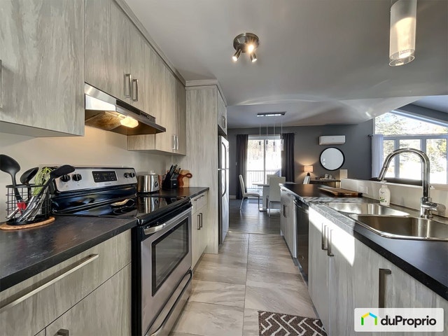 $1,136,800 - Triplex for sale in Mont-Tremblant (St-Jovite) — photo 2