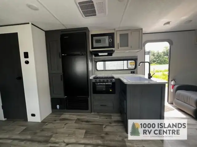 2025 Dutchmen RV Aspen Trail LE 26RL in Travel Trailers & Campers in Kingston - Image 8