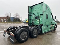 2020 FREIGHTLINER T12664ST;Heavy Duty Trucks - Conventional Truck w/ Sleeper Penske Location 525 MAC... (image 6)