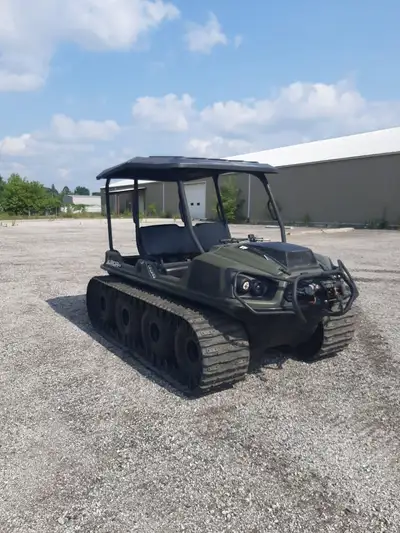 2023 Argo Aurora 950R 8 x 8 with 18" wide rubber tracks, Briggs & Stratton Vanguard 40 hp engine, Ad...