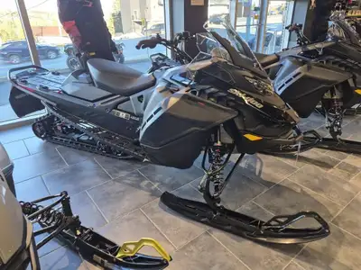 2026 Ski-Doo RENEGADE ADRENALINE 2026 Ski-Doo RENEGADE ADRENALINE 900 Ace . ...