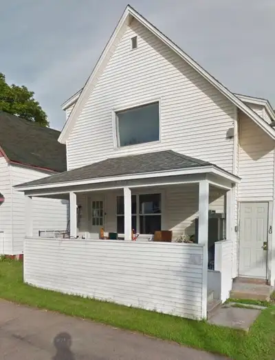 Cozy 1-Bedroom Unit for Rent 37 Pleasant Avenue, Sussex, NB Unit Features: Spacious 1-bedroom layout...