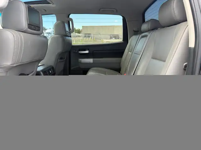 2007 Toyota Tundra Crewmax Limited LIFTED! in Cars & Trucks in Lethbridge - Image 11