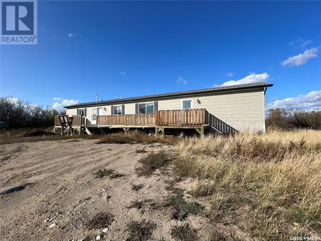 8574 Range ROAD Grassy Creek Rm No. 78, Saskatchewan in Houses for Sale in Swift Current - Image 2