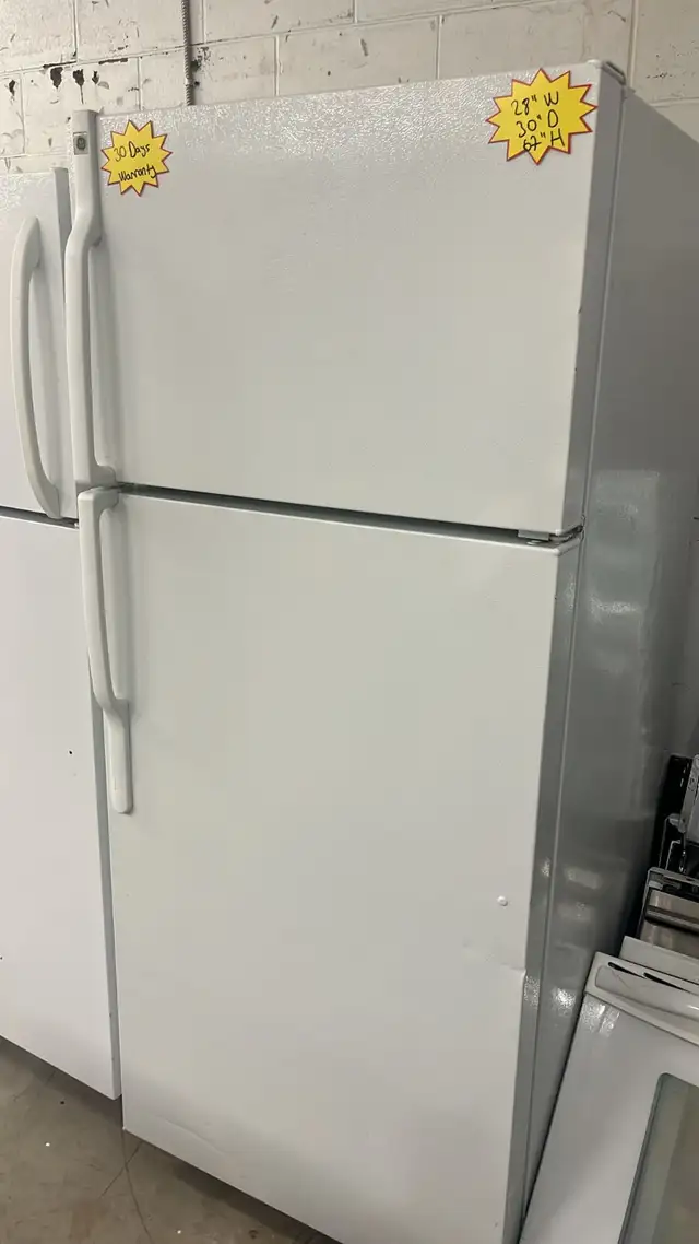 Refrigerators $200-$300 White Top Freezer Refrigerator in Refrigerators in Kitchener / Waterloo - Image 6