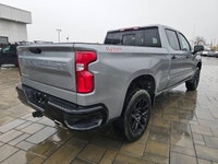 2025 CHEVROLET SILVERADO 1500 LT Trail Boss, registering only 49,710kms and featuring the aggressive... (image 4)