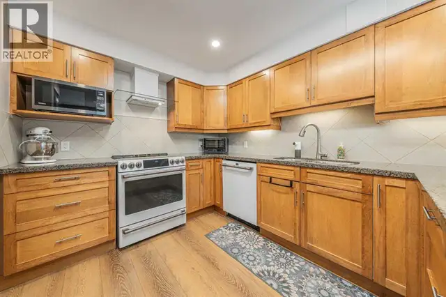 222, 6868 Sierra Morena Boulevard SW Calgary, Alberta in Condos for Sale in Calgary - Image 7