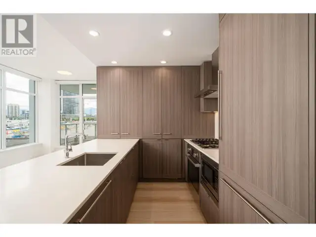 1006 2351 BETA AVENUE Burnaby, British Columbia62864382114817124