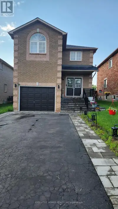 10 GLENHILL DRIVE Barrie (Painswick South), Ontario