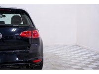 Le Volkswagen GTI 2016 incarne l'essence même de la conduite sportive et dynamique, offrant un mélan... (image 8)