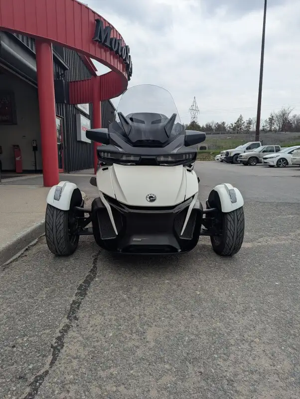 2024 Can-Am Spyder RT in Street, Cruisers & Choppers in Kingston - Image 4