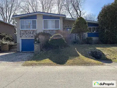 West Island, tranquille, cour intime, jardin d'eau: "ruisseau, cascades, bassin à poissons", arbres...