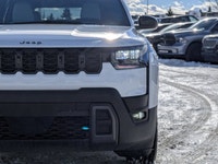This Jeep Cherokee has a durable Intercooled Turbo Gas/Electric I-4 1.6 L/98 engine powering this Va... (image 9)