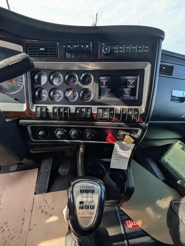 2013 KENWORTH T800 in Heavy Trucks in Kamloops - Image 20