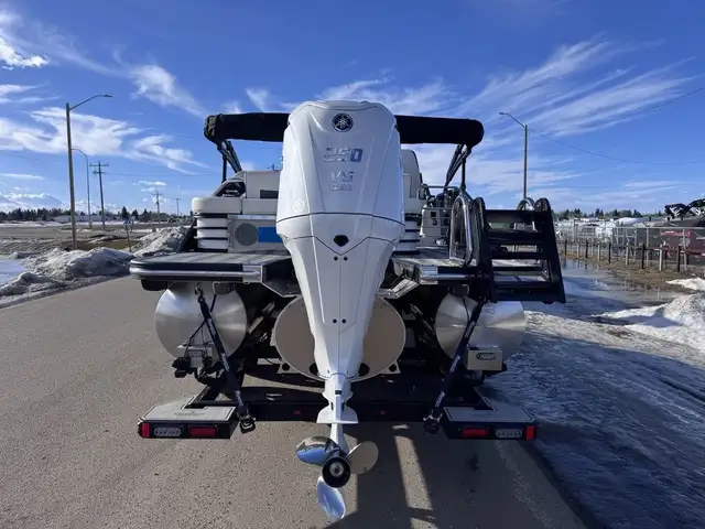 2025 Bennington 23LXSSBSE in Powerboats & Motorboats in St. Albert - Image 7