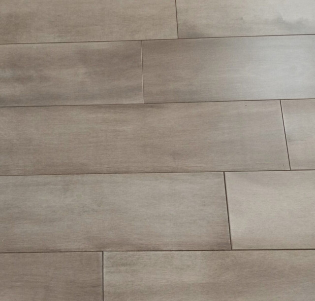 6 3/4" Maple Engineered Hardwood Flooring - Desert Grey dans Planchers et murs  à Ouest de l’Île