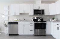 Stylish suites for rent at Summerhill Place in Nanaimo-Call Today! CURRENT INCENTIVES: $499 Security... (image 8)