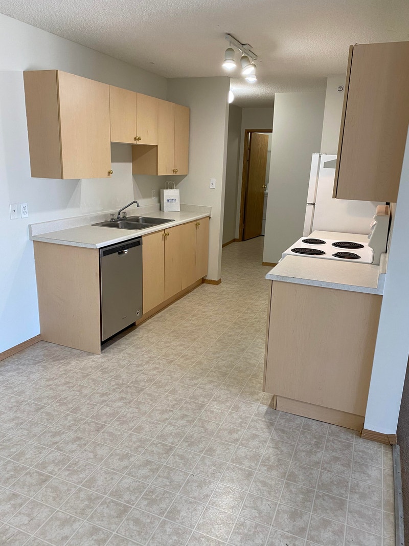 Ground floor 2 bedroom apartment ready Mid May Long Term Rentals