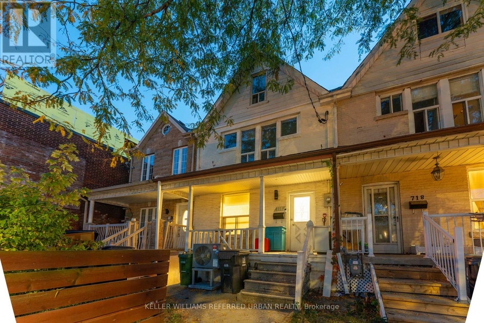 UPPER - 716 LANSDOWNE AVENUE Toronto (Dovercourt-Wallace Emerson 1