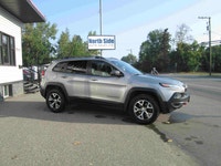 2016 Jeep Cherokee Trailhawk 4x4 with 118,394km! Equipped with remote keyless entry, power windows,... (image 2)