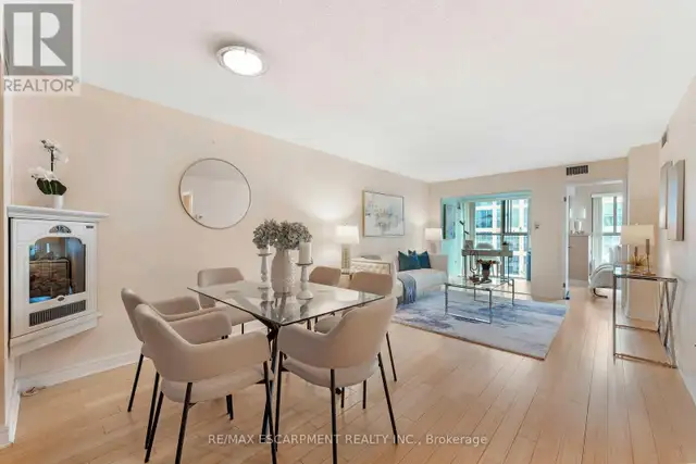 811 - 65 SCADDING AVENUE Toronto (Waterfront Communities), Ontar62866662292225123