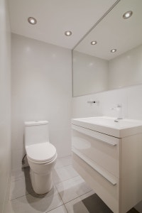 Semi-renovated Akelius two bedroom apartment for rent. Located near Drummond & Sherbrooke W in the D... (image 4)
