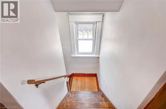 147 COURTLAND Avenue E Kitchener, Ontario in Houses for Sale in Kitchener / Waterloo - Image 18