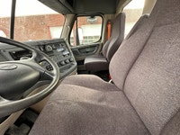 2019 Freightliner Cascadia 125 Ryder Stock ID: 835918 Transmission Type/Speed: AUTO 13 Engine: DIESE... (image 8)