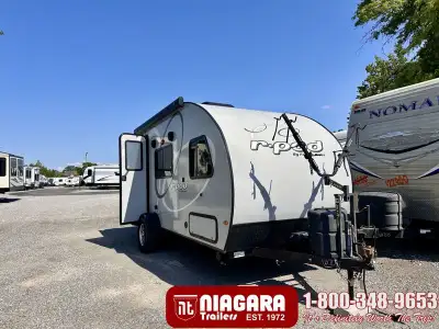 Year: 2019 Stock Number: UX7097 Status: PreOwned Weight: 3832 Lbs. Length: 20 ft Sleeps: 3 Included...