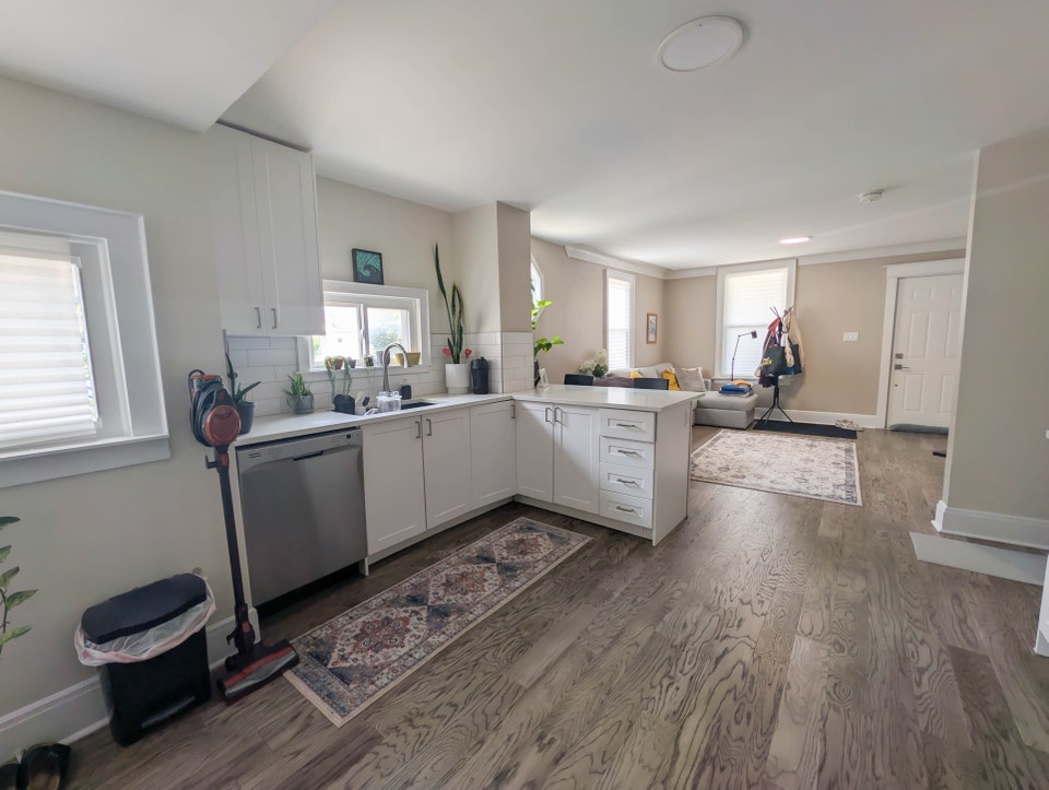 32 Garnet St, St. Catharines - 2 Bedroom Main Unit 5