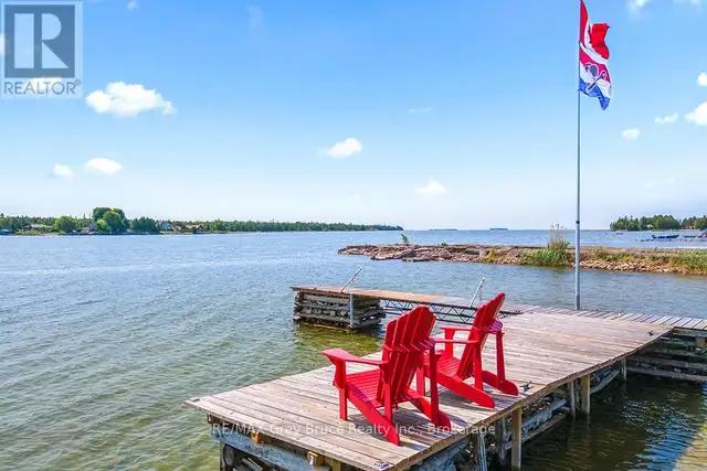 40 ABERDEEN AVENUE Northern Bruce Peninsula, Ontario63005671732227122