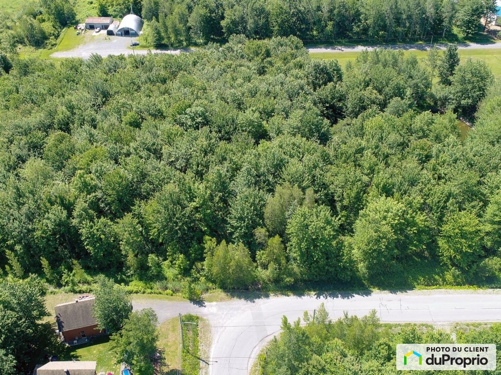 $1,079,910 - Residential Lot for sale in Granby — photo 1