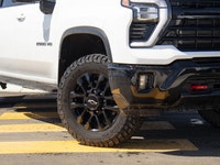 Z71 | 5th Wheel Prep | 20 Gloss Black Wheels | Adaptive Cruise Control | Bose Speakers | Multi-Flex... (image 5)