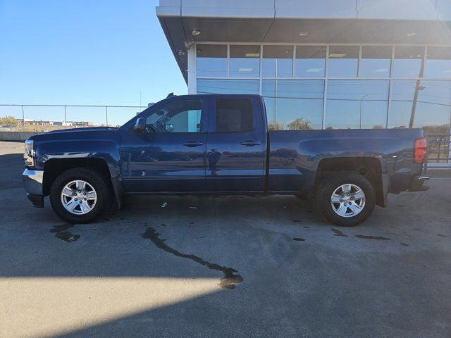 2017 Chevrolet Silverado 1500 LT | 5.3L V8 | 4X4 | BLUETOOTH in Cars & Trucks in Calgary - Image 2