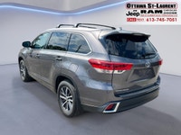 WE CAN GET YOU APPROVED ON THIS 2018 TOYOTA HIGHLANDER XLE AWD TODAY FEATURED OPTIONS -Power liftgat... (image 4)