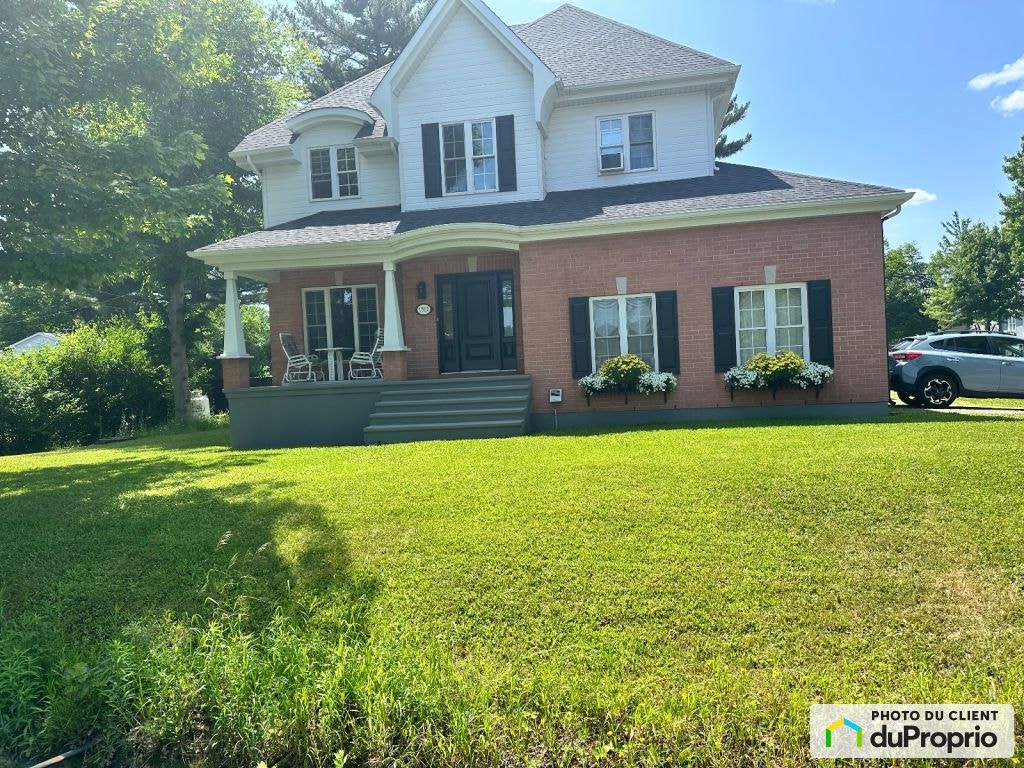 $989,000 - Intergenerational for sale in L'Assomption — photo 2