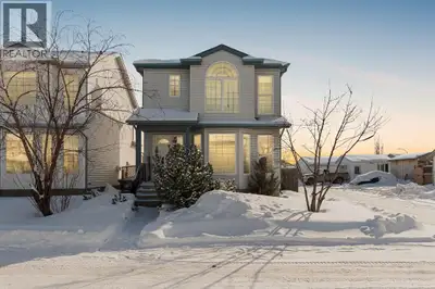 Welcome to 103 Bear Paw Drive: a well maintained two storey home offering 4 bedrooms and 3.5 bathroo...