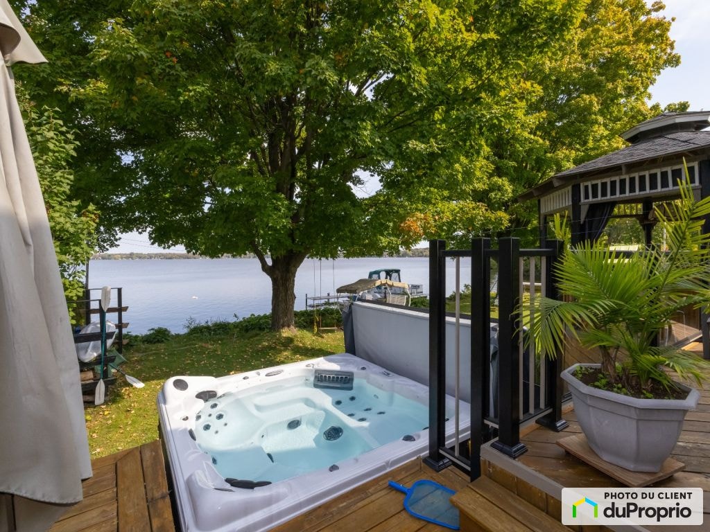 $798,000 - Bungalow for sale in Roxton Pond — photo 2