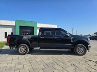2020 Ford F-250 Super Duty Lariat 4WD Crew Cab equipped with the 6.7L Power Stroke Diesel and 201,00... (image 3)