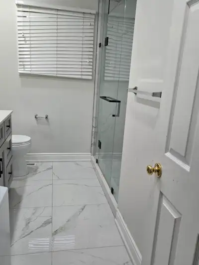 Detached House for Rent in Heartland Area Mississauga