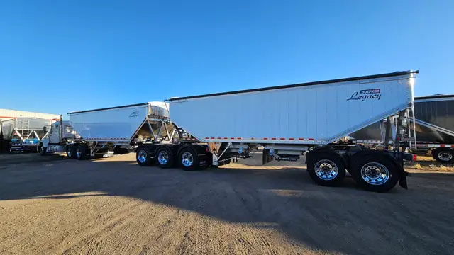 2026 DOEPKER Legacy Super B **SALE SAVE $6,500** in Farming Equipment in Saskatoon - Image 7