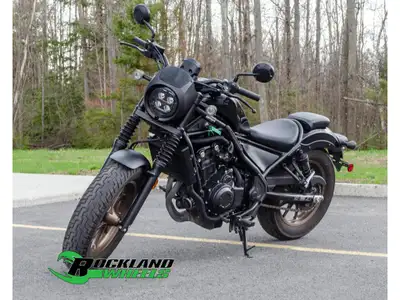 Honda REBEL 500 ABS 2020 À vendre : Honda Rebel 500 2020 avec seulement 11 265 km — juste assez pour...