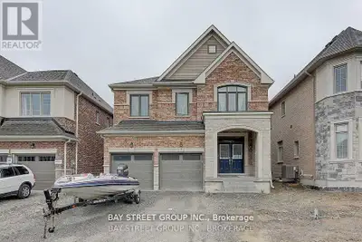 Walkout basement which has great potential rental income. Modern and Luxury (4 bedroom + study room)...