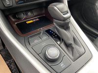 **WE WILL BEAT ANY DEALER IN THE CITY** Recent Arrival! Wind Chill Pearl 2024 Toyota RAV4 Hybrid Lim... (image 9)