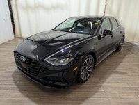 Meet the 2020 Hyundai Sonata 1.6T Luxury, a black-front-wheel-drive marvel that promises dynamic han... (image 2)