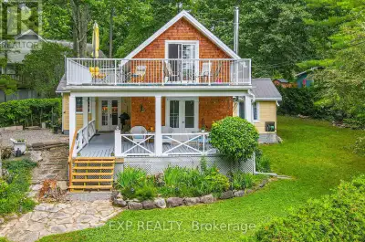 Discover your tranquil haven in the coveted Sturgeon Point Community, enchanting two-storey 1195 sq...