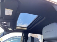 CLEAN CARFAX ONE OWNER, Heated and Cooled Front Seats, 360 Camera, TECH Package, SUNROOF, Live Strea... (image 4)