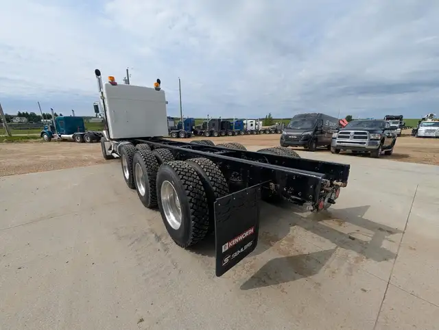 2008 KENWORTH T800 in Heavy Trucks in Saskatoon - Image 11