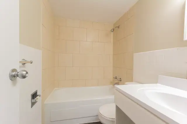 ALL INCLUSIVE - The Tuscan 1 BR Apartment Available in Long Term Rentals in Kitchener / Waterloo - Image 11