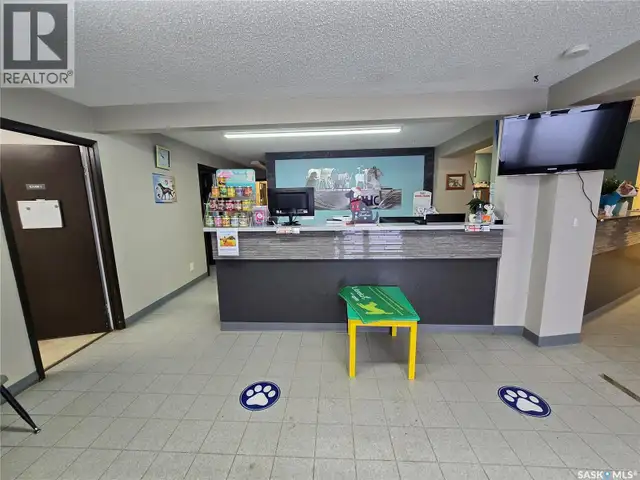 416 7TH AVENUE NW Weyburn, Saskatchewan in Commercial & Office Space for Sale in Regina - Image 4